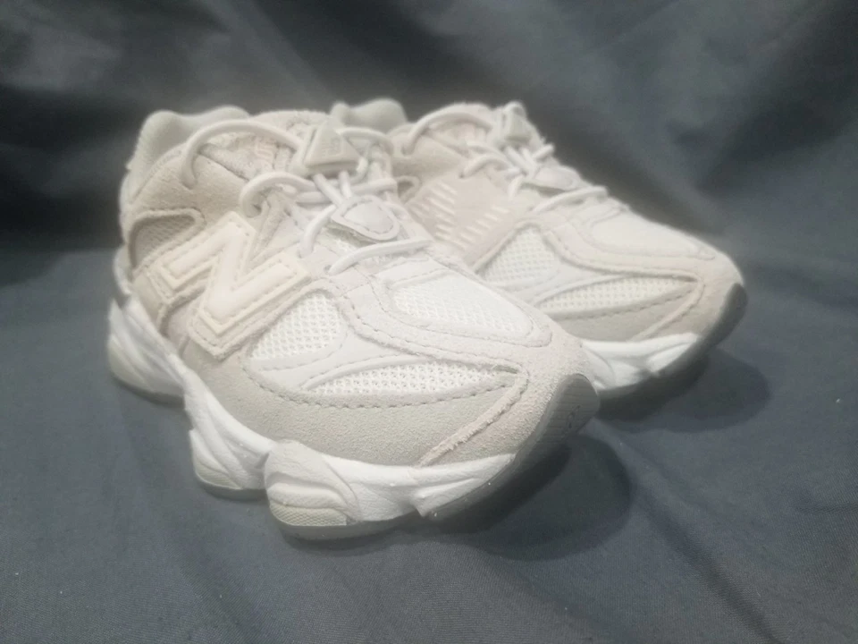 Zapatillas New Balance Niños Pequeños 9060 Sin Cordones IV9060FG Gris Talla 6 ¡NUEVAS SIN CAJA! Foto 2 de 4