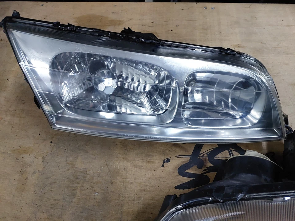 Toyota Mark Ⅱ Qualis MCV25W Headlights 33-62 HCHR-15 - Image 3 of 4