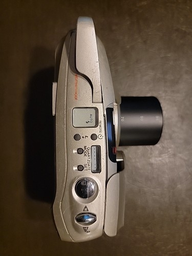 Olympus Infinity Stylus Zoom 70 Quartzdate 35mm Point & Shoot Film Camera - Picture 4 of 12