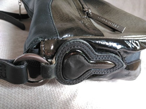 CLAUDIO FERRICI designed black/ dark green leather/patent leather handbag - Picture 7 of 12