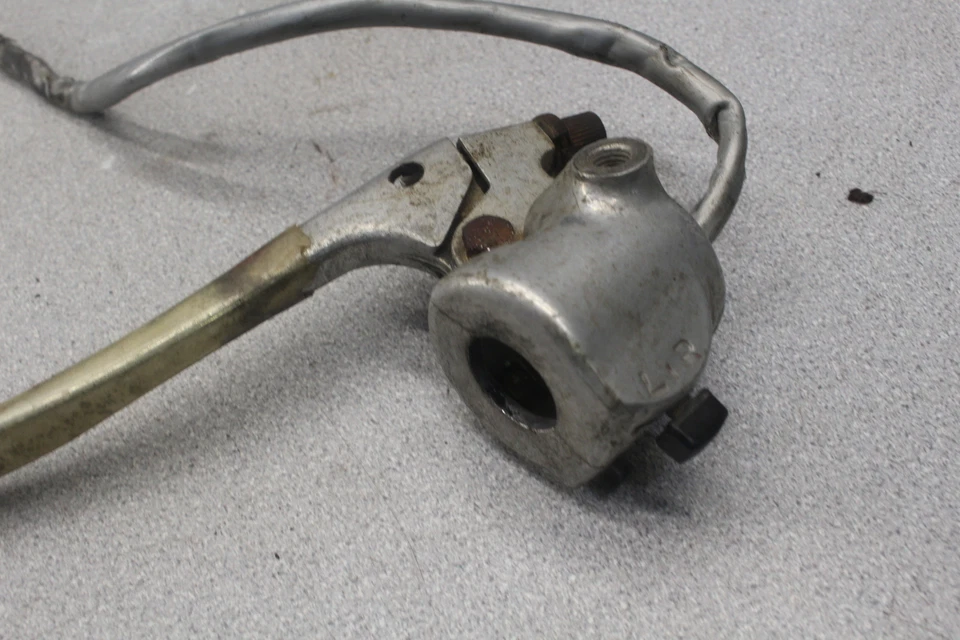 Honda CB100 1971 Super Sport control de manillar izquierdo S10-6068. UE Foto 4 de 4