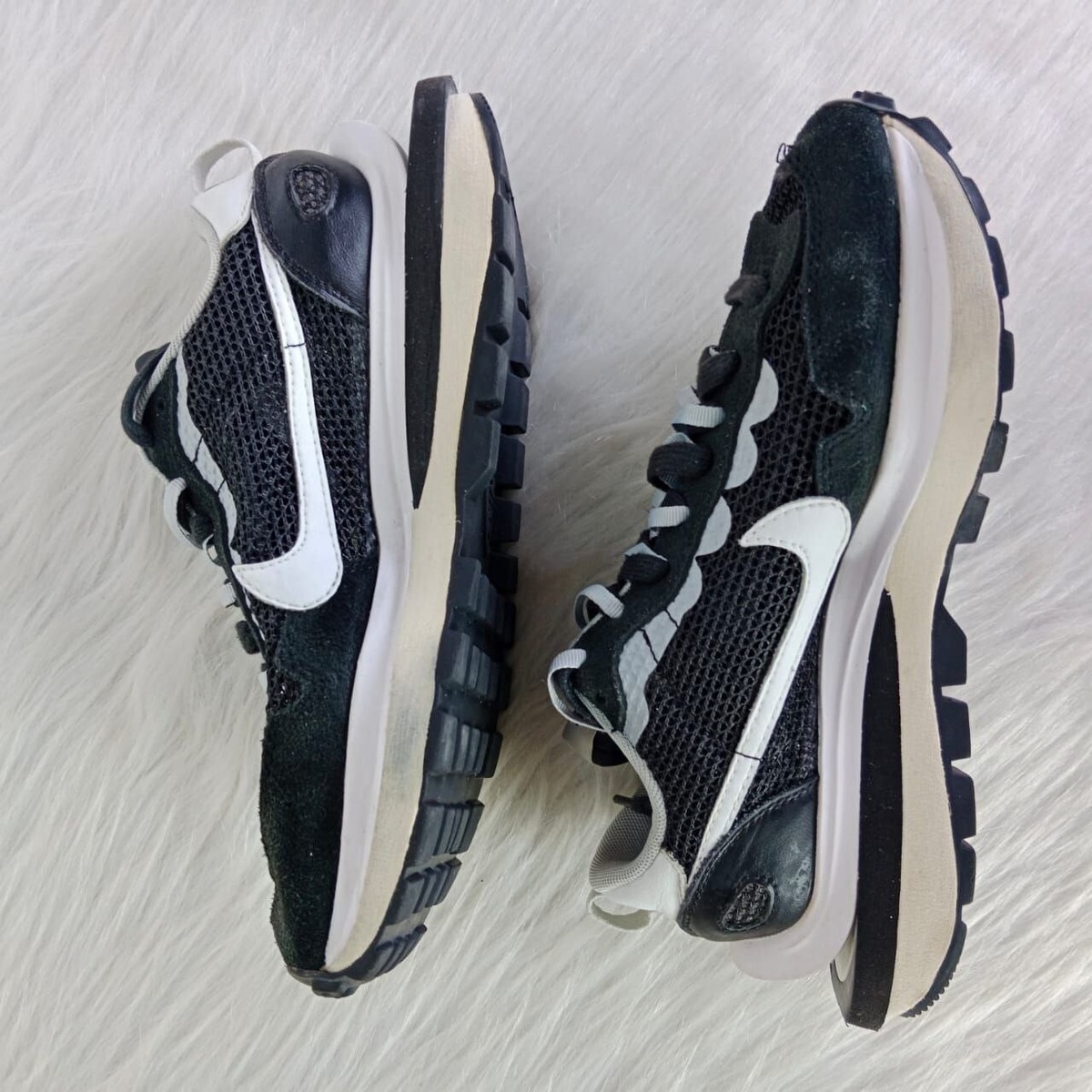 Nike x Sacai Vaporwaffle Black / White Sneakers Size 6.5 US Nike x Sacai Vaporwaffle Black / White Sneakers Size 6.5 US
