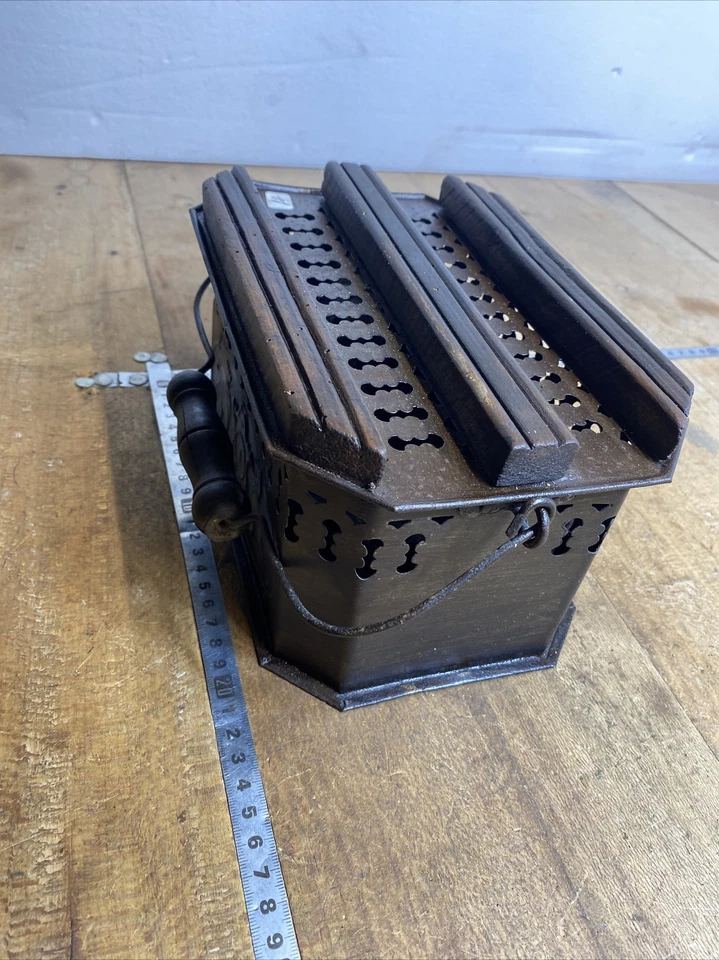 N. 11 Outil Ancienne chaufferette en bois et tôle-début XX ème Déco Vintage - Photo 3/4