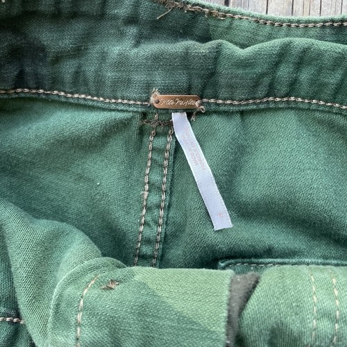 Pantalones Cortos Free People Bordados Boho Floral Verde Camuflaje Corte Talla 6 - Imagen 4 de 10
