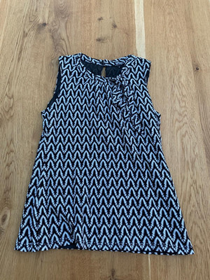 Comma Ärmelloses Top Größe 40   Sehr Edel, Wie Neu! Neupreis 50 Euro