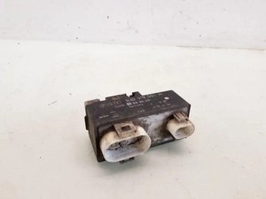 VW PASSAT Variant B5 3B5 Lüfterrelais 357919506A 1.90 Diesel 85kw 1999 35057353