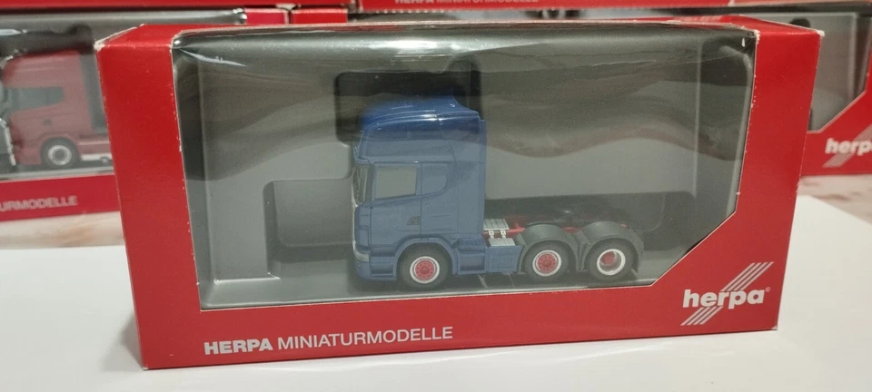 Scania R blu cerchi rosso usato come nuovo Herpa scala 1/87 - Immagine 2 di 2