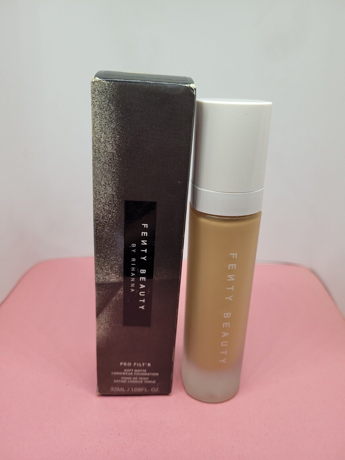 Fenty Beauty Pro Filt\'r Soft Matte Longwear Foundation 250 1.08 oz 