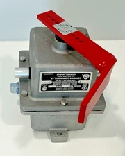 CONVEYOR COMPONENTS RS2 - SPDT-20A, 125/250/480VAC-1HP - 2HP-250VAC - NEW