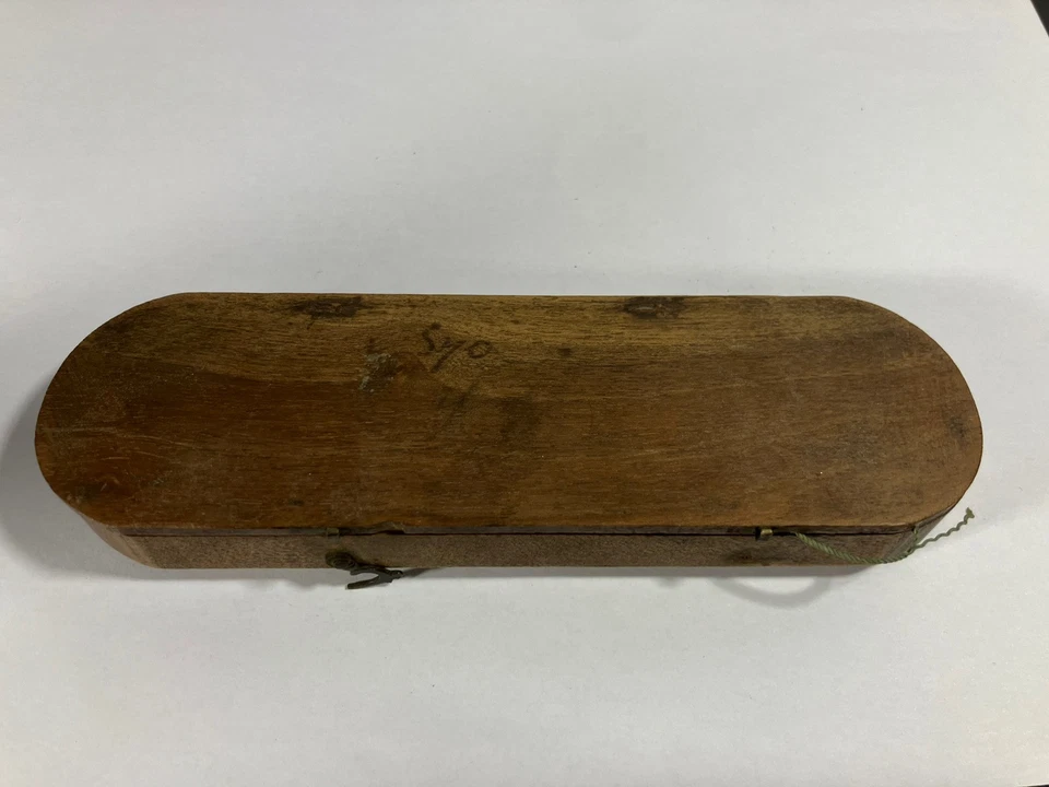 Balance monétaire ou Trébuchet en laiton dans sa boite en bois XVIII - XIXe - Photo 2/4