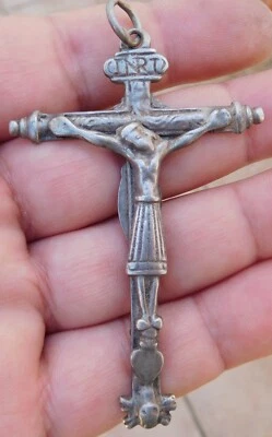 Crucifijo antiguo de plata - Imagen 1 de 4