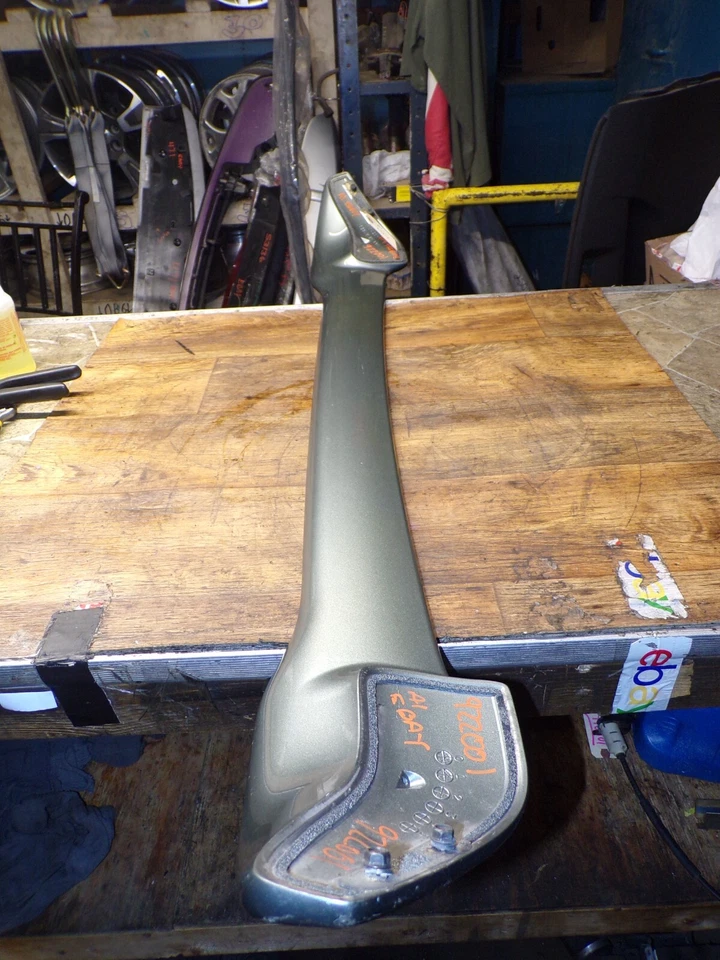 2001-2006 MAZDA TRIBUTE *PEWTER* REAR WING LIFT GATE UPPER SPOILER OEM - Image 4 of 4