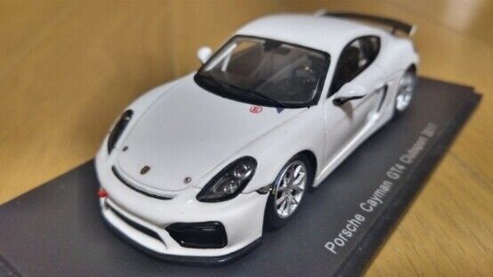 Near Mint Spark Porsche Cayman GT4 Clubsport 2017 White Rare Near Mint Spark Porsche Cayman GT4 Clubsport 2017 White Rare