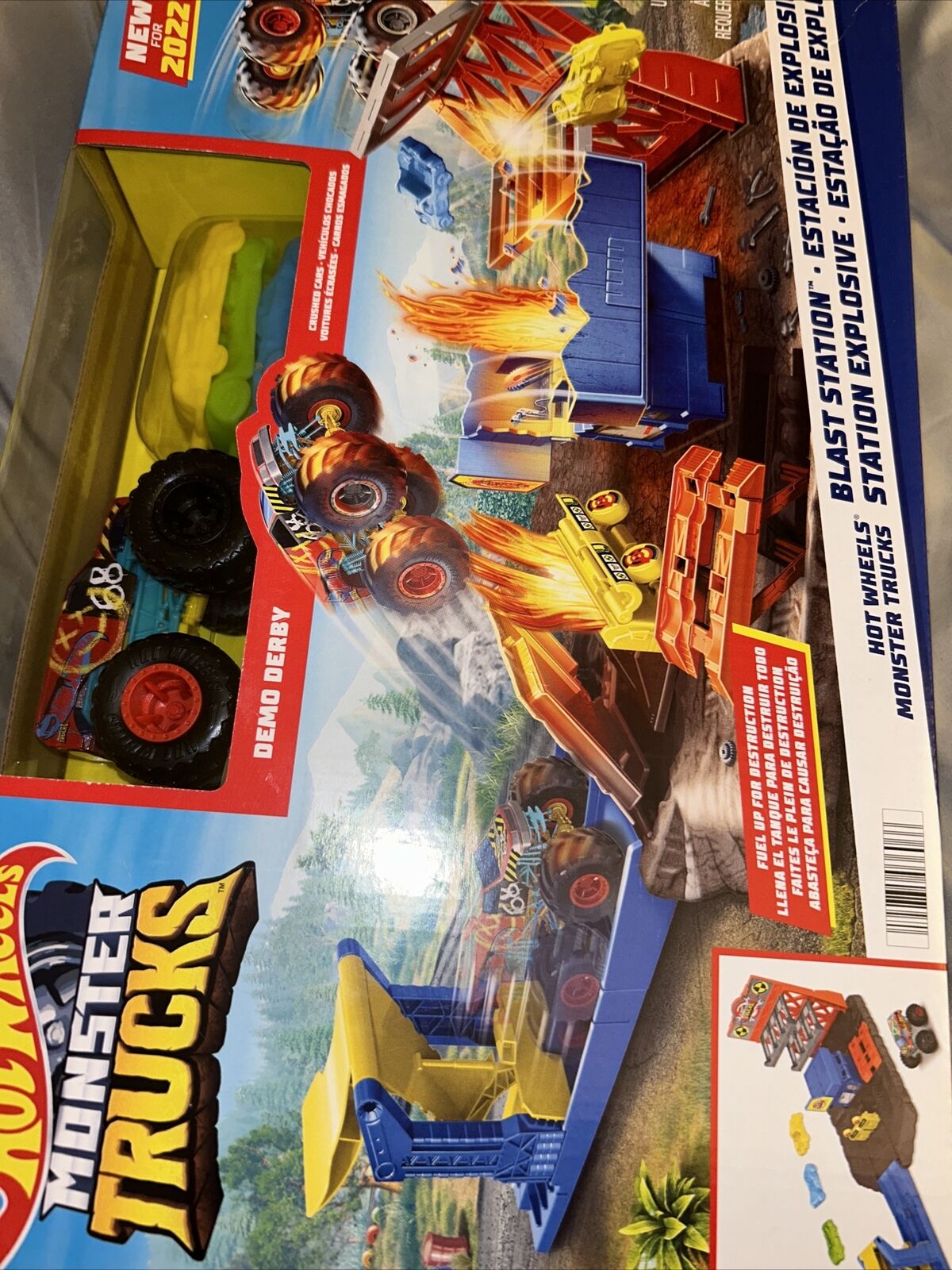 Hot Wheels Monster Trucks Blast Station Playset with 1:64 Scale Demo Derby  Toy Truck & 3 Crushable Cars