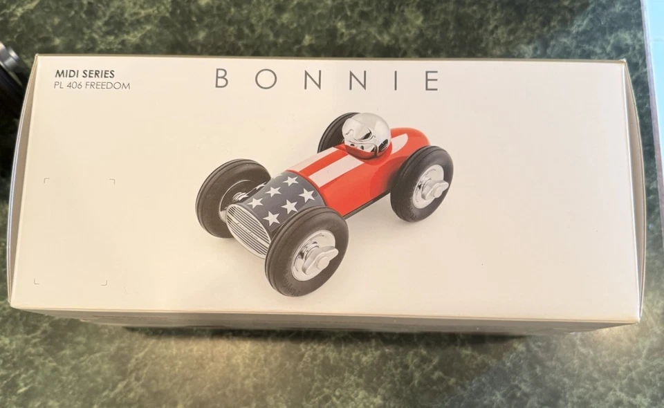 PLAYFOREVER Midi Bonnie PL406 Freedom 06/2022 Art Car Toy Racing New In Box - Image 4 of 4