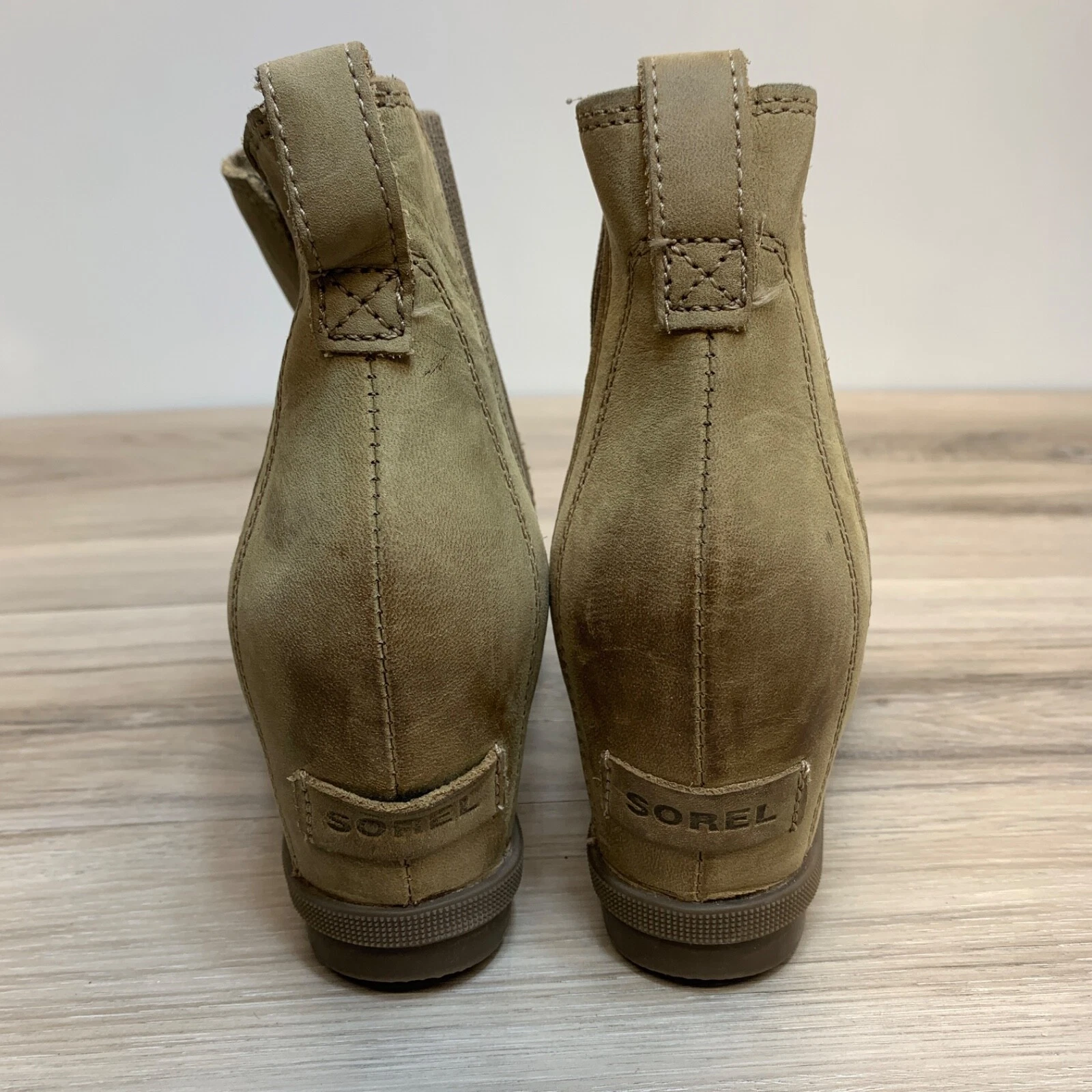 sorel joan of arctic wedge chelsea bootie boots
