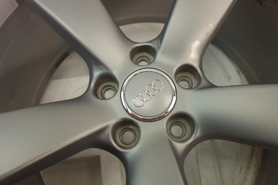 Audi A5 8TA S Line Rotor Alufelge Felge 9Jx19 ET33 245 45 R19 102Y 8T0601025CD - Bild 4 von 4