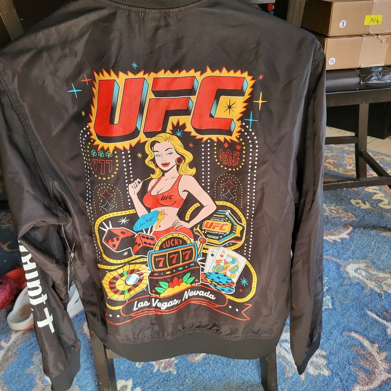  UFC Old Las Vegas +Paramount 324 Jacket Ultimate Fighting Champion Size Small