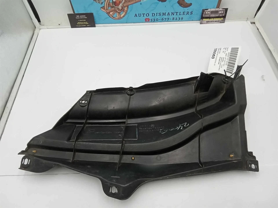 Limpiaparabrisas Toyota RAV 4 2003 moldeado derecho usado OEM 5570942020 Foto 3 de 4