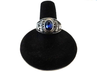 Vintage 1979 JOHN ROBERTS H. G. Hoffman High School Purple Stone Class Ring 8.75