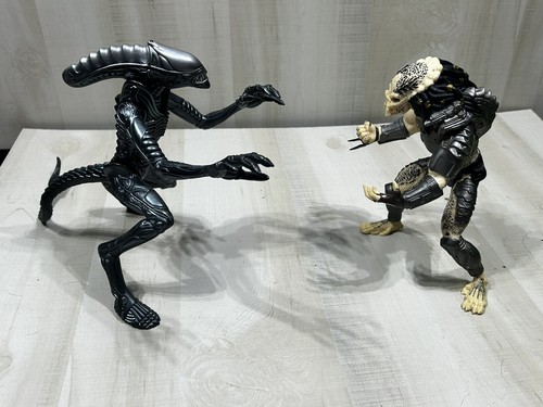 1995 Kenner 20th Century Fox Ultimate Alien Vs Predator 10" Action Figures - Picture 10 of 10
