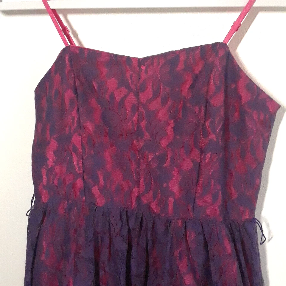 Vestido de fiesta vintage de encaje púrpura de los 80 - 10 niñas grandes, ¡en muy buen estado! Pink Fit n Flare Foto 2 de 4