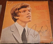 Peter Noone Signed Herman's Hermits Best Of Vinyl LP