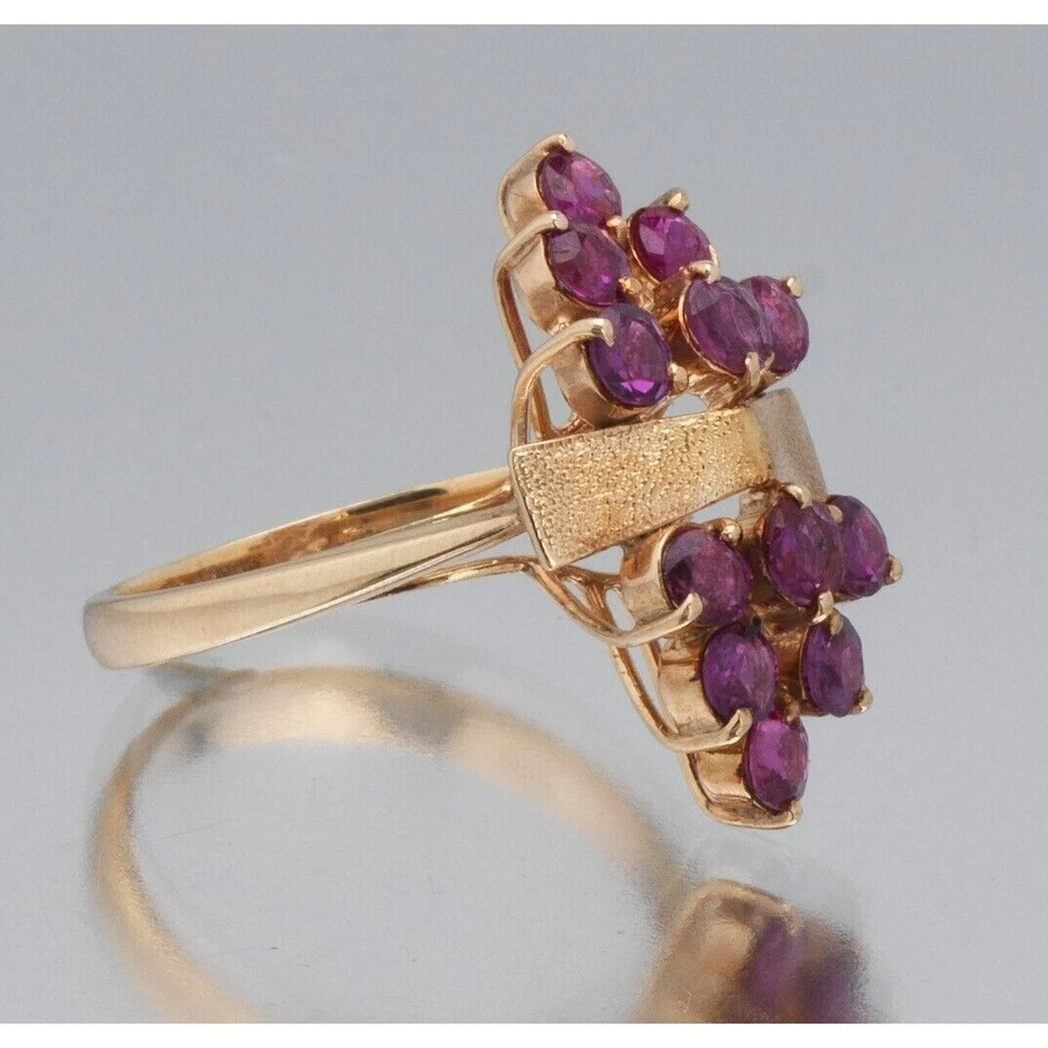 14K YELLOW GOLD AND RUBY CLUSTER RING SIZE 8.25 SKY - Image 2 of 4