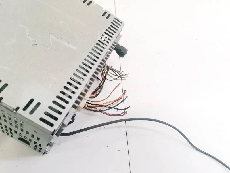 Subaru Legacy 2004 Autoradio 86201AG400, Y37-1102-73 #1765608-05 - Bild 2 von 4