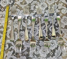 🤪SET OF 8 TOWLE c1977 HAMMERSMITH PATTERN SILVERPLATED "7" SALAD FORKS 🥗 🍅