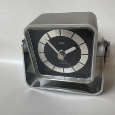AEG Vintage Space Age Megaquarz Edelstahl DESIGN Tischuhr 1970er Jahre