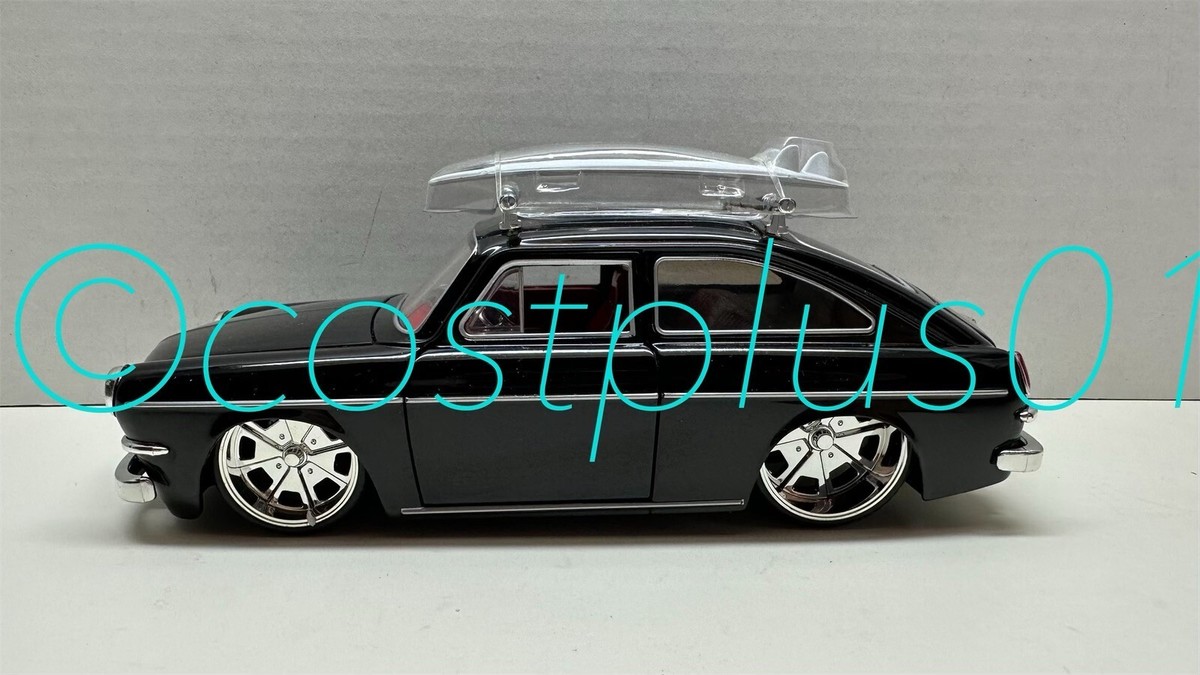 JADA V DUBS 1965 VW 1600 TL FASTBACK 1:24 BLACK SURFING CHROME