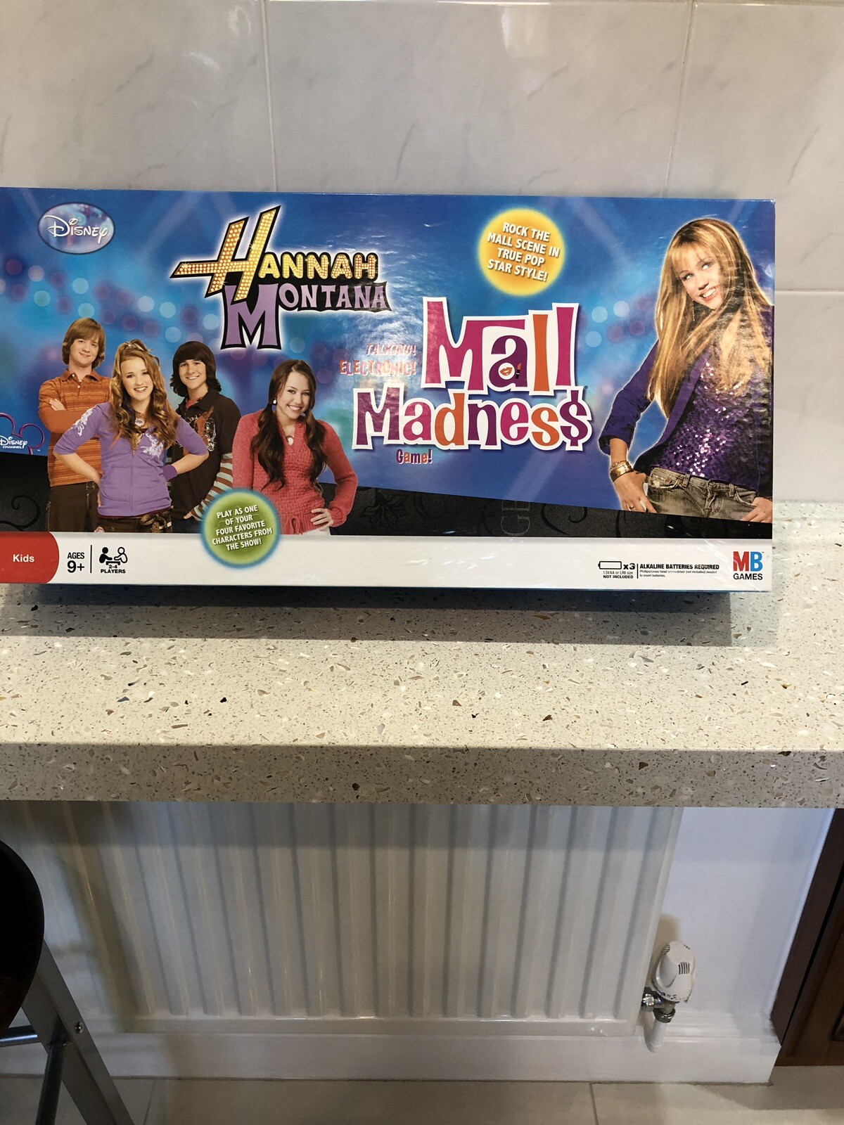 Hannah Montana Mall Madness Board Game - MB Games (Rare) Hasbro Hannah Montana Mall Madness Board Game - MB Games (Rare) Hasbro
