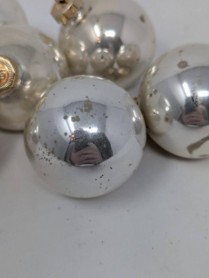 Lot Of 8 HD Glass Ball Christmas Ornaments Pearl White Gold Colored