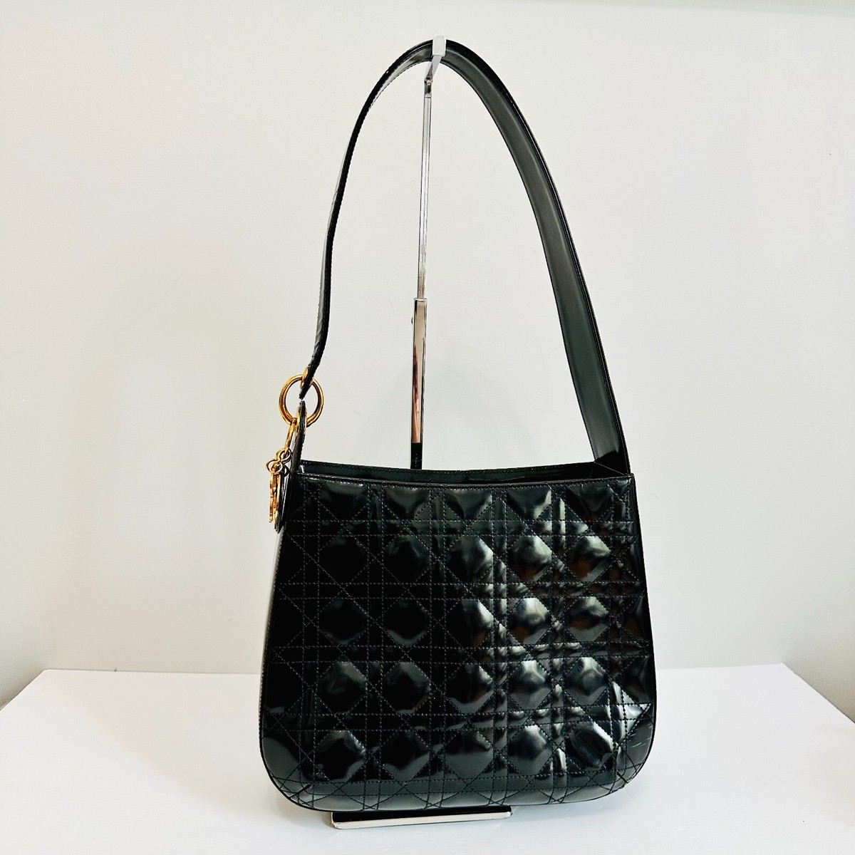Christian Dior サッシュ ベルト レザー ボルドー 60～77 Christian Dior サッシュ ベルト レザー ボルドー 60～77 - メルカリ