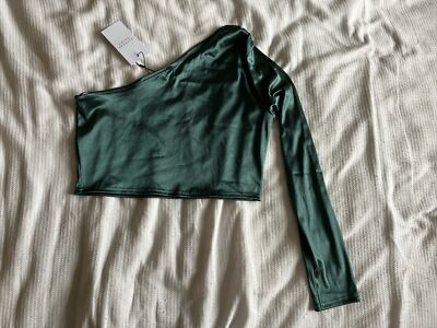 Ladies Size M Sisters Point Top - New