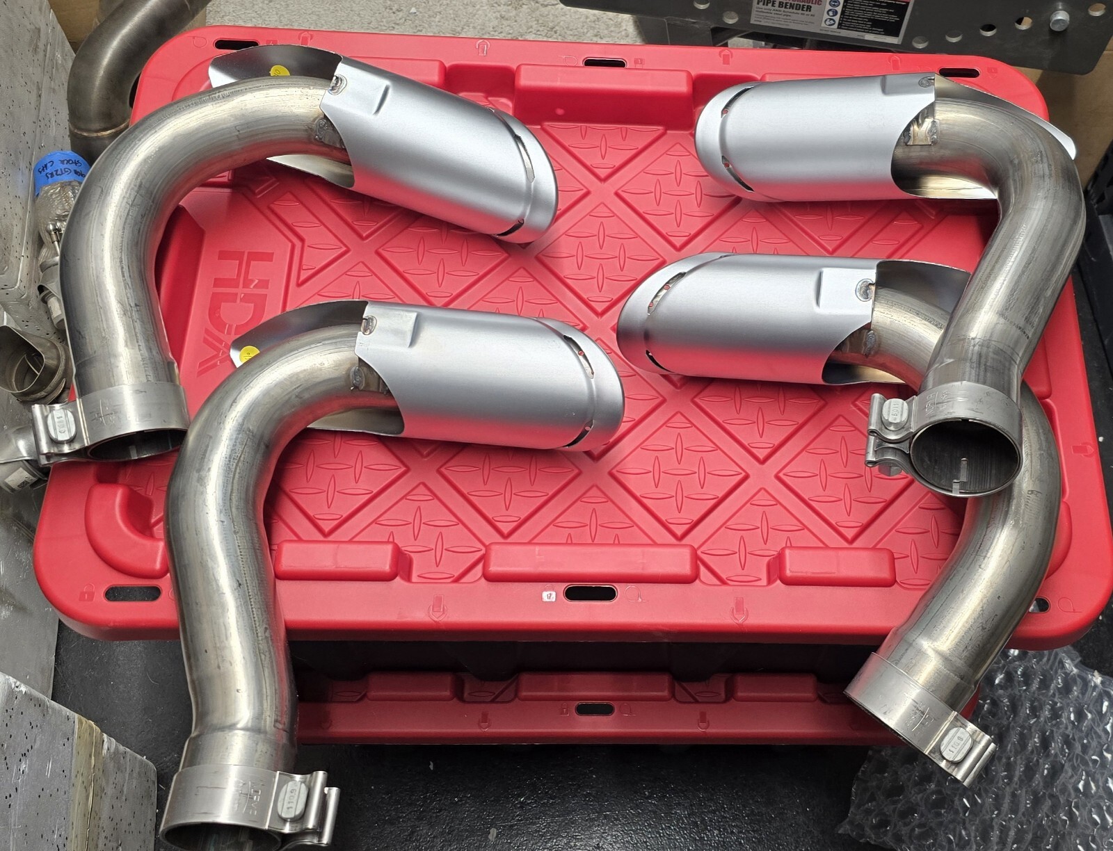 LAMBORGHINI URUS EXHAUST TIPS SILVER OEM TAILPIPE SATIN