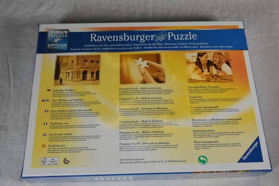 Rompecabezas Ravensburger Disney marco dorado 1000 piezas - collage de personajes Foto 2 de 3