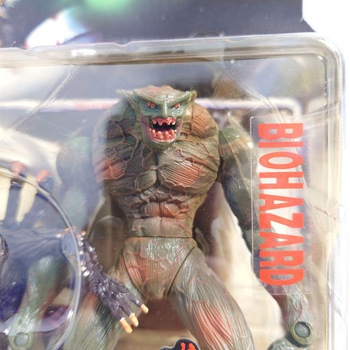 TOYBIZ Video Game Super Stars Resident Evil 2 Hunter & Chimera Figure Set - Picture 3 of 5