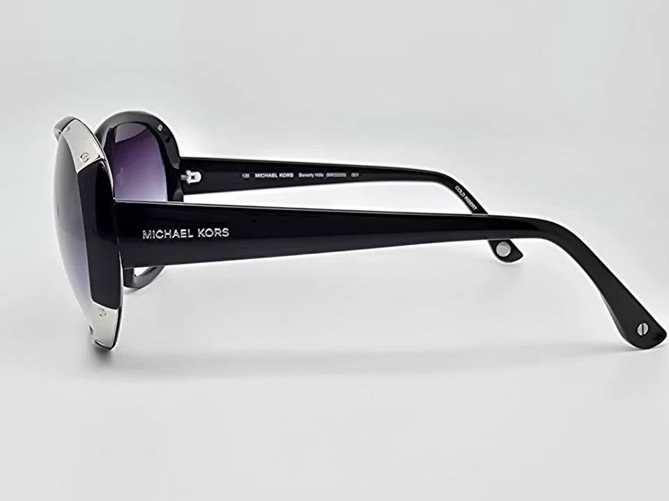 迈克高仕MKS205比佛利山庄黑色镜框灰色渐变镜片太阳镜59毫米 — 第 4/4 张图片