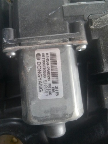OEM ! POWER WINDOW MOTOR FRONT LEFT for 13-19 HYUNDAI SANTA FE # 82450-2W020 - Picture 2 of 7
