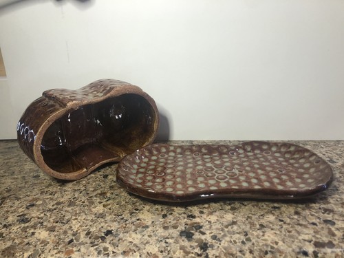 Handmade pottery butter dish - one of a kind - signed mudd pie? - Picture 6 of 7