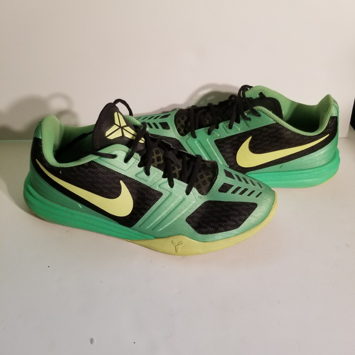 Nike KB Kobe Bryant Mentality 'Poison Green' Mens 11 Black