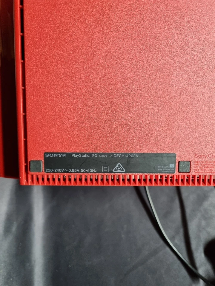 Sony Playtation 3 PS3 Super Slim Granate ROJO Con Mando 500 GB Foto 3 de 3