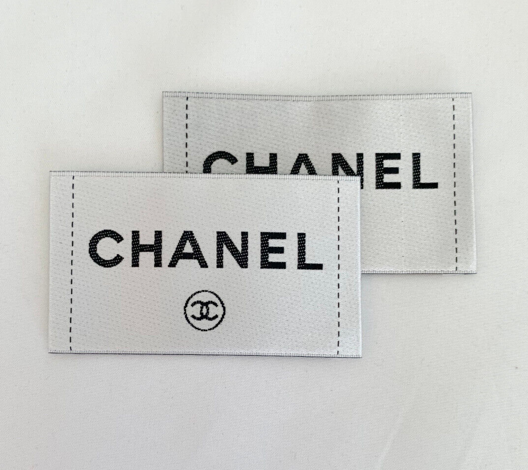 CHANELネームタグ Two (2) Chanel Clothing Label Tag Sewing Replacement White