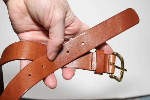 H&M Brown Genuine Leather Belt - Gold Buckle Size M - 41" Long - Made in Sweden - Picture 4 of 8