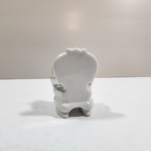 Vintage Christmas Dickson Ceramic Red Elf Sitting in Chair Figurine Japan MCM - Picture 3 of 7