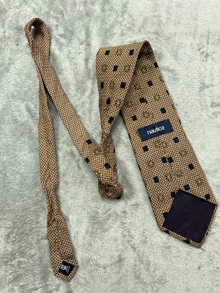 Mens Nautica 100% Silk Costa Rica Neck Tie Brown Floral Classic Length Width - Image 4 of 4