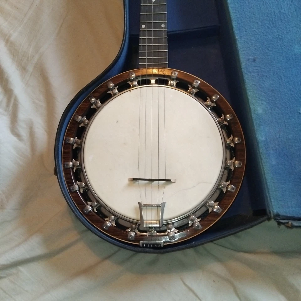 The N̈ew Windsor 5 String Banjo - Image 3 of 4
