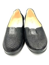 Sole-Flex Italy Women  s Black Comfort Slip-on Loafers Size 7.5